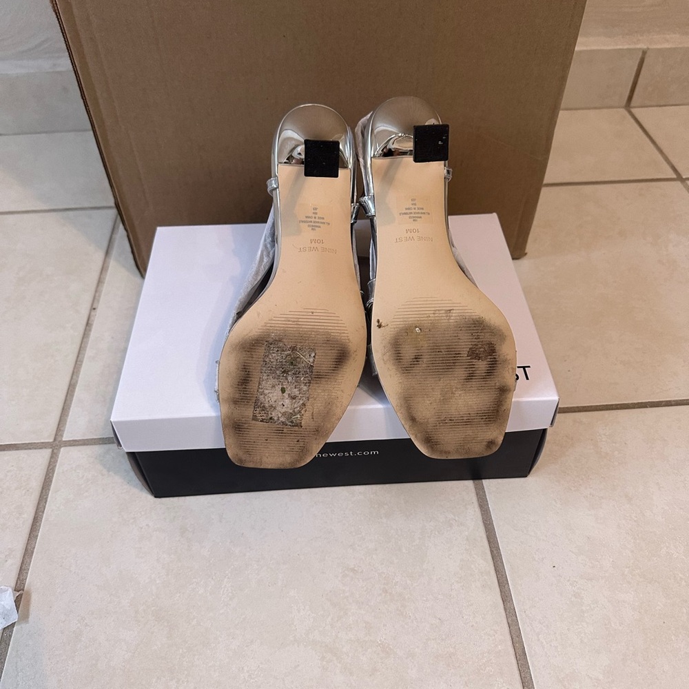 Silver Heels - image 6